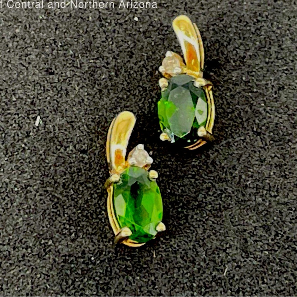 14k Gold and Emerald earrings